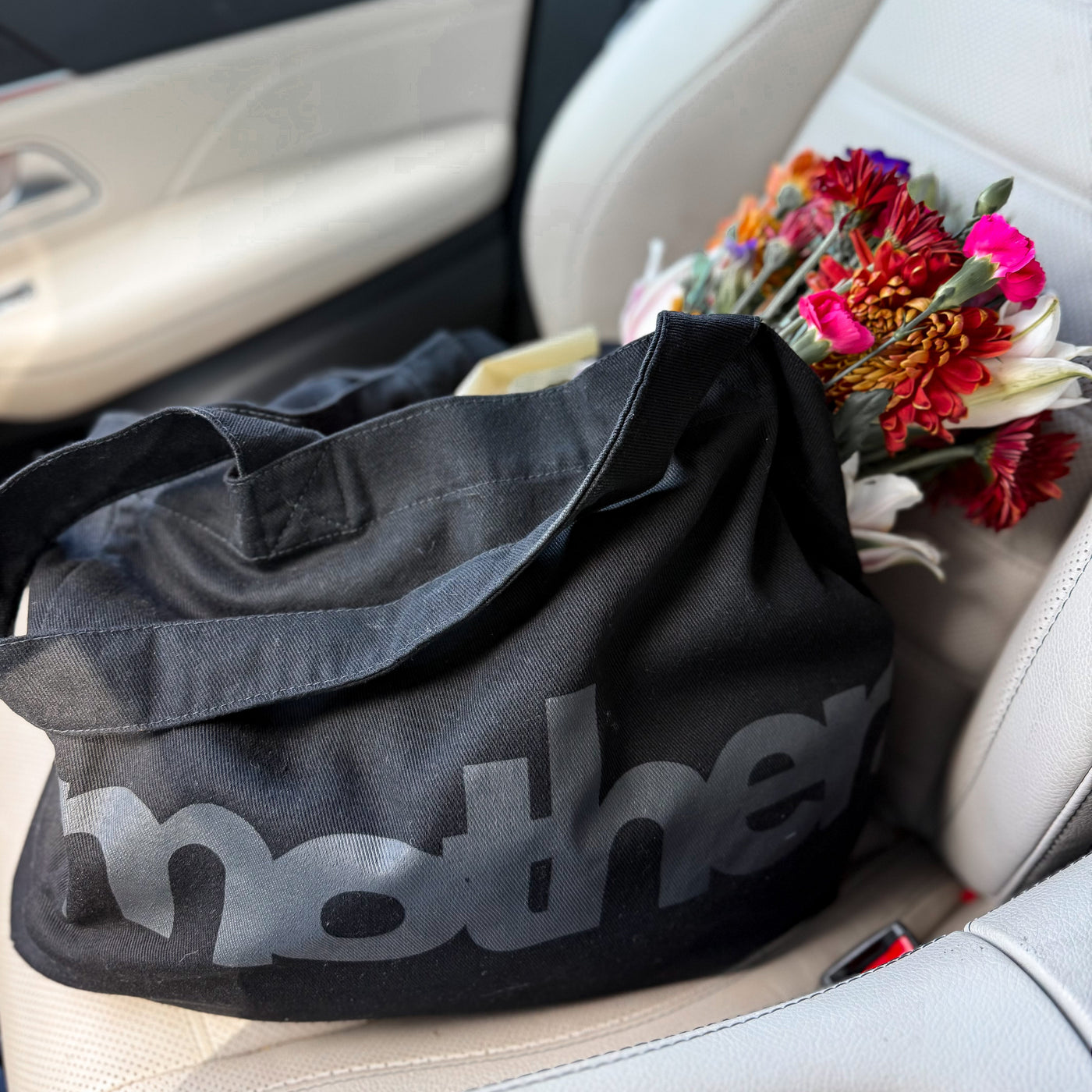 Mother.- Oversized Tote - Black