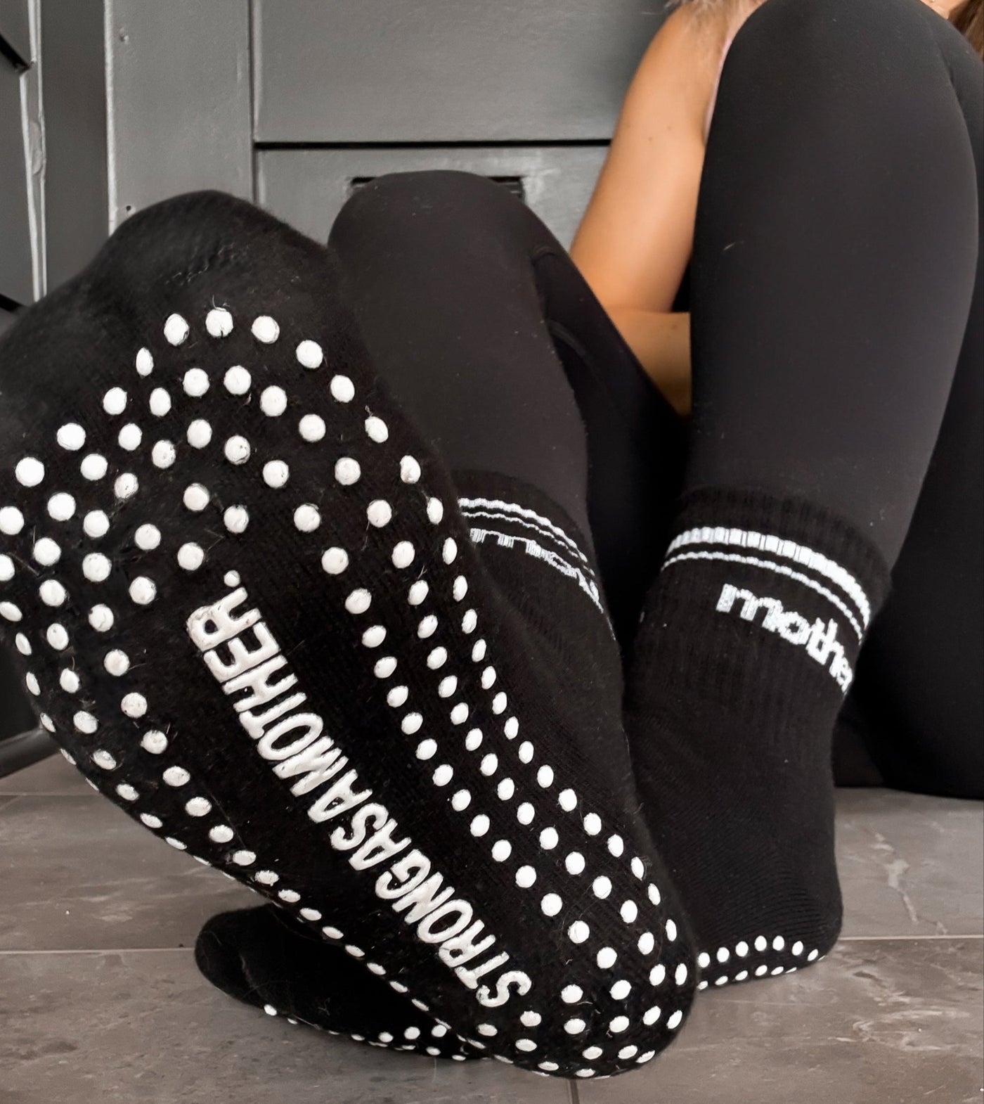 Throwback Half Crew Striped Grip Socks - Black