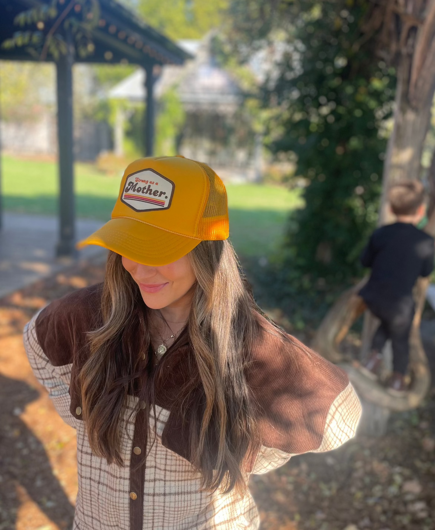 RETRO MOTHER. Patch hat - Yellow