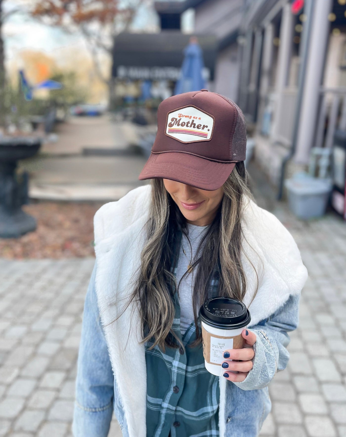 RETRO MOTHER. Patch hat - Mocha